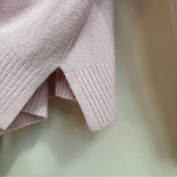 SUPER SOFT French Connection pale pink high mock neck sweater- fits up to L - Picture 6 of 6